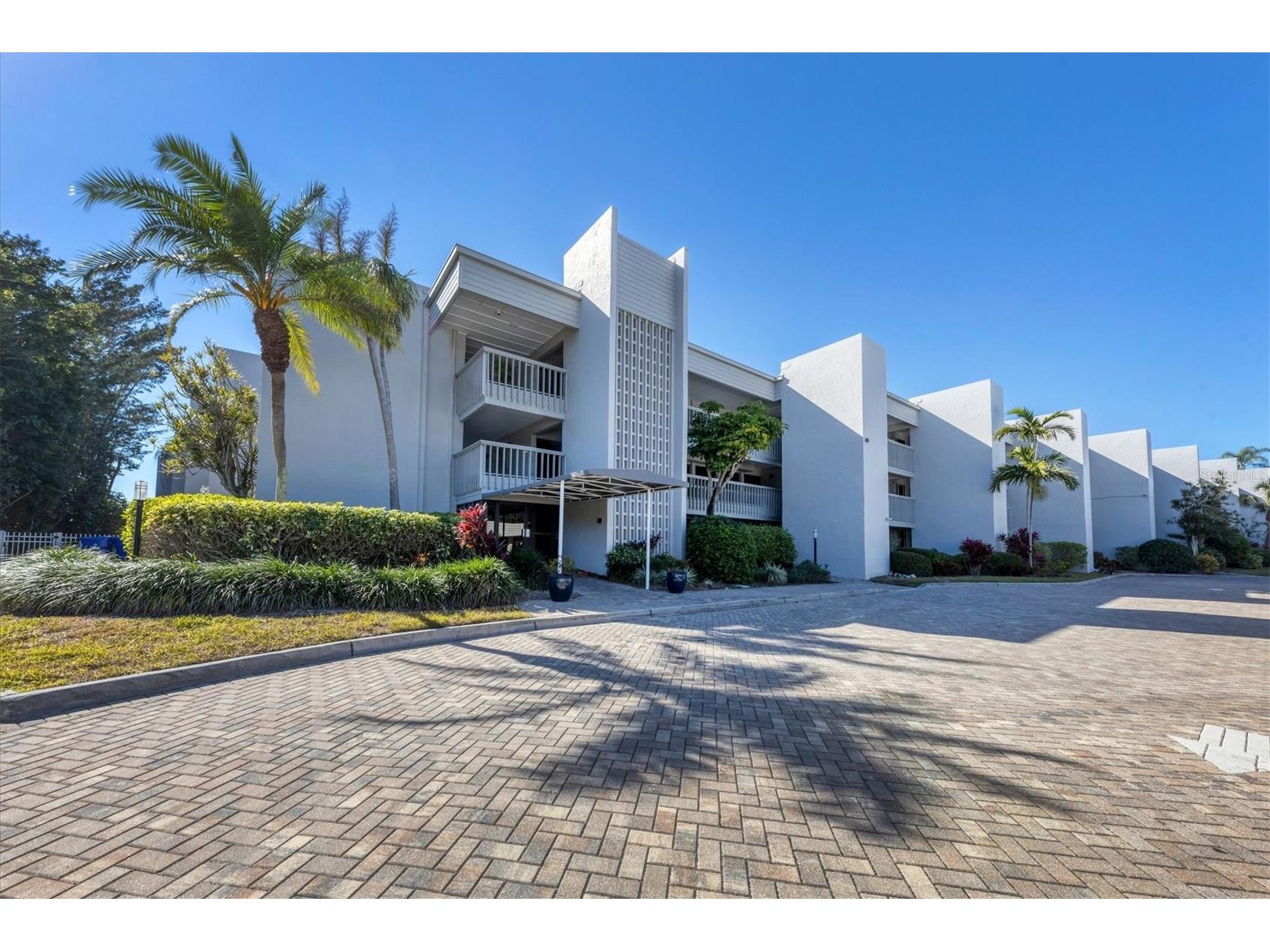 5757 Gulf Of Mexico Drive #305 Longboat Key FL 34228 A4692913 image3