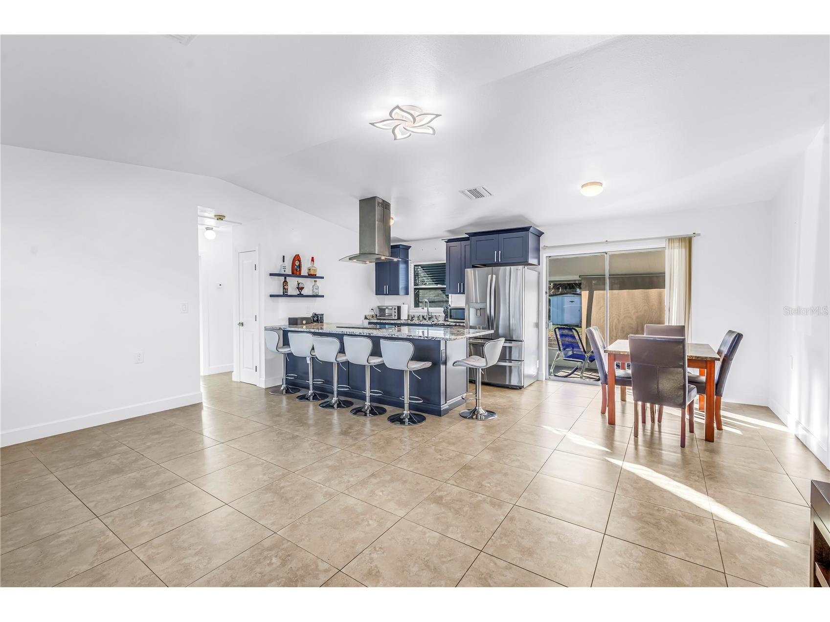 5758 Dartmouth Avenue N Saint Petersburg FL 33710 TB8461969 image2