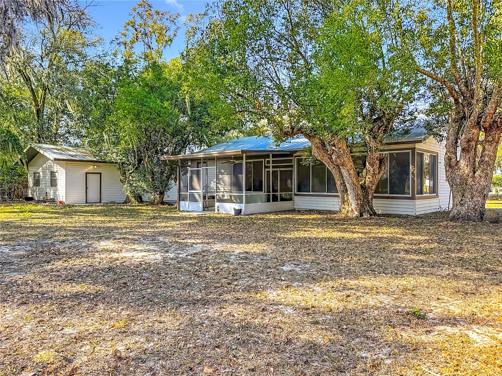 5759 Lake Street Mount Dora FL 32757 V4947391 image9