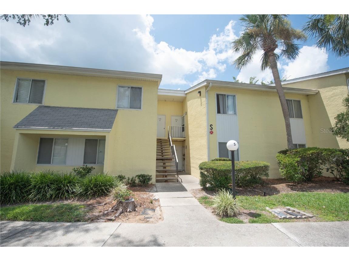 576 Bahia Circle #B Ocala FL 34472 O6123273 image1