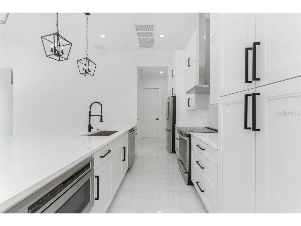 576 Mcdill Drive Port Charlotte FL 33953 - CHESHIRE WATERWAY C7517494 image13