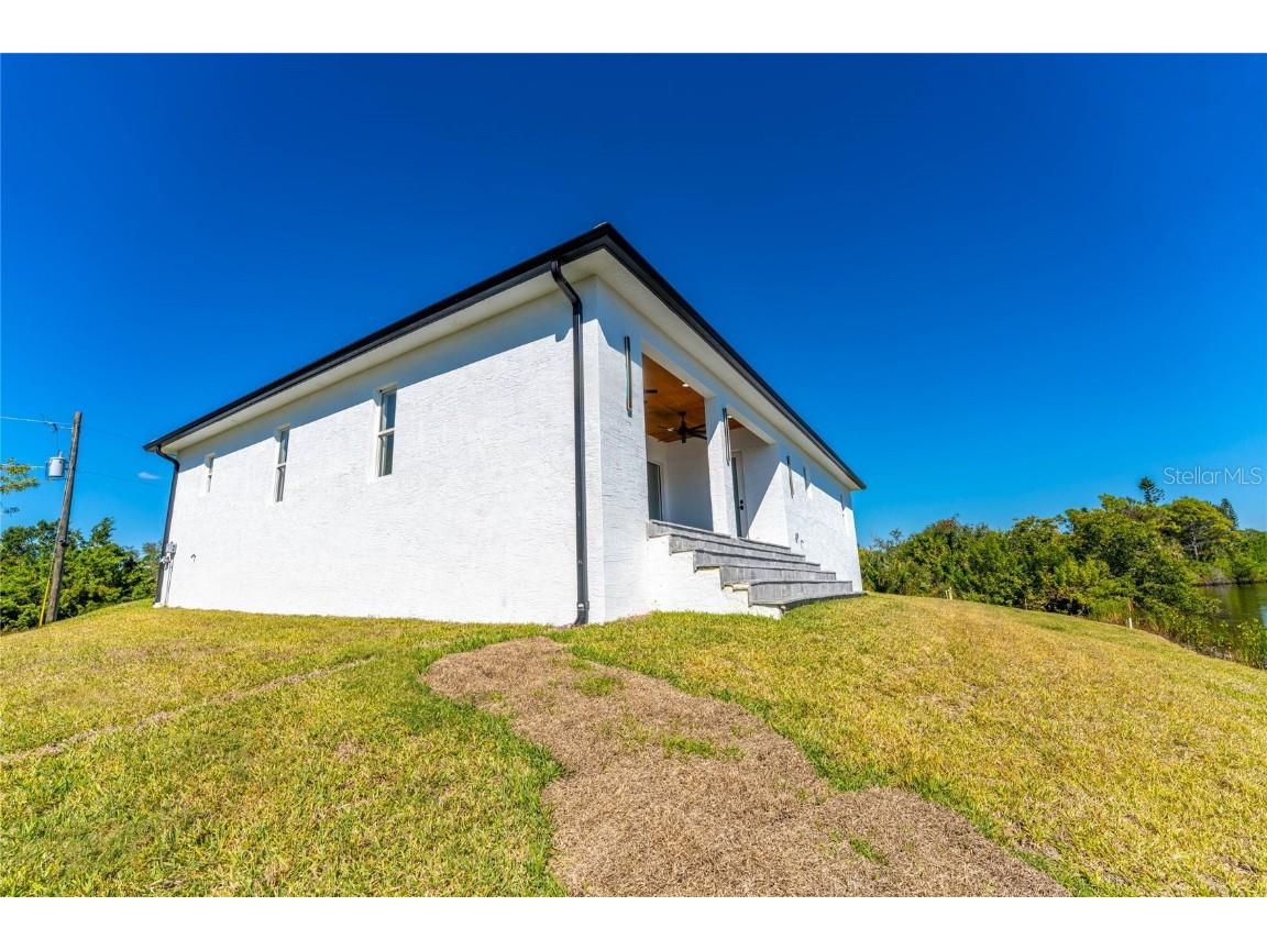 576 Mcdill Drive Port Charlotte FL 33953 - CHESHIRE WATERWAY C7517494 image50