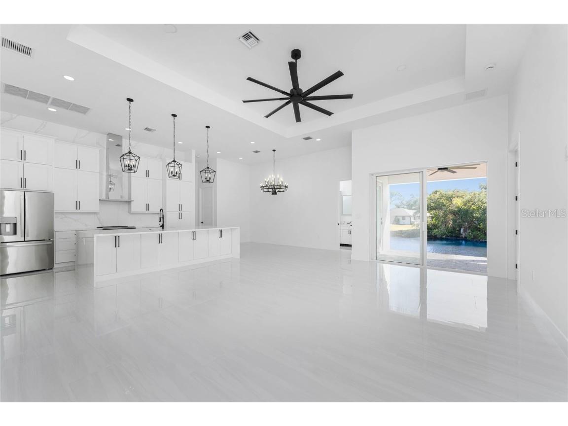 576 Mcdill Drive Port Charlotte FL 33953 - CHESHIRE WATERWAY C7517494 image8