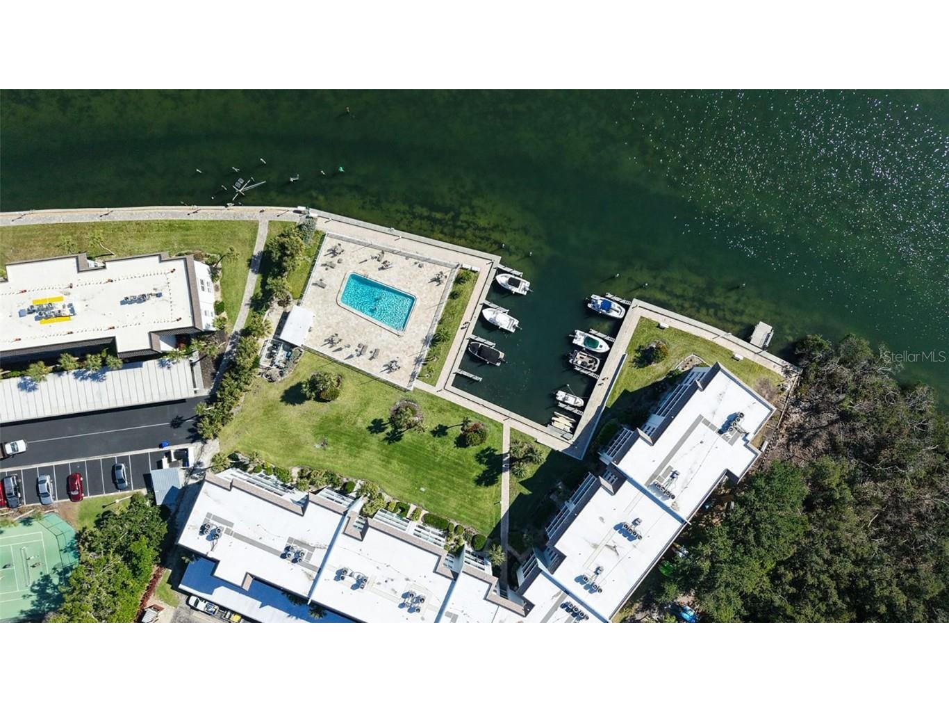 576 Sutton Place Longboat Key FL 34228 - INTER COASTAL WATERWAY A4675729 image32