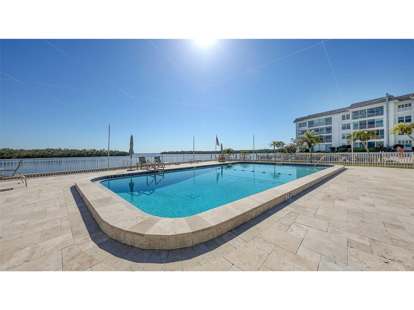 576 Sutton Place Longboat Key FL 34228 - INTER COASTAL WATERWAY A4675729 image37