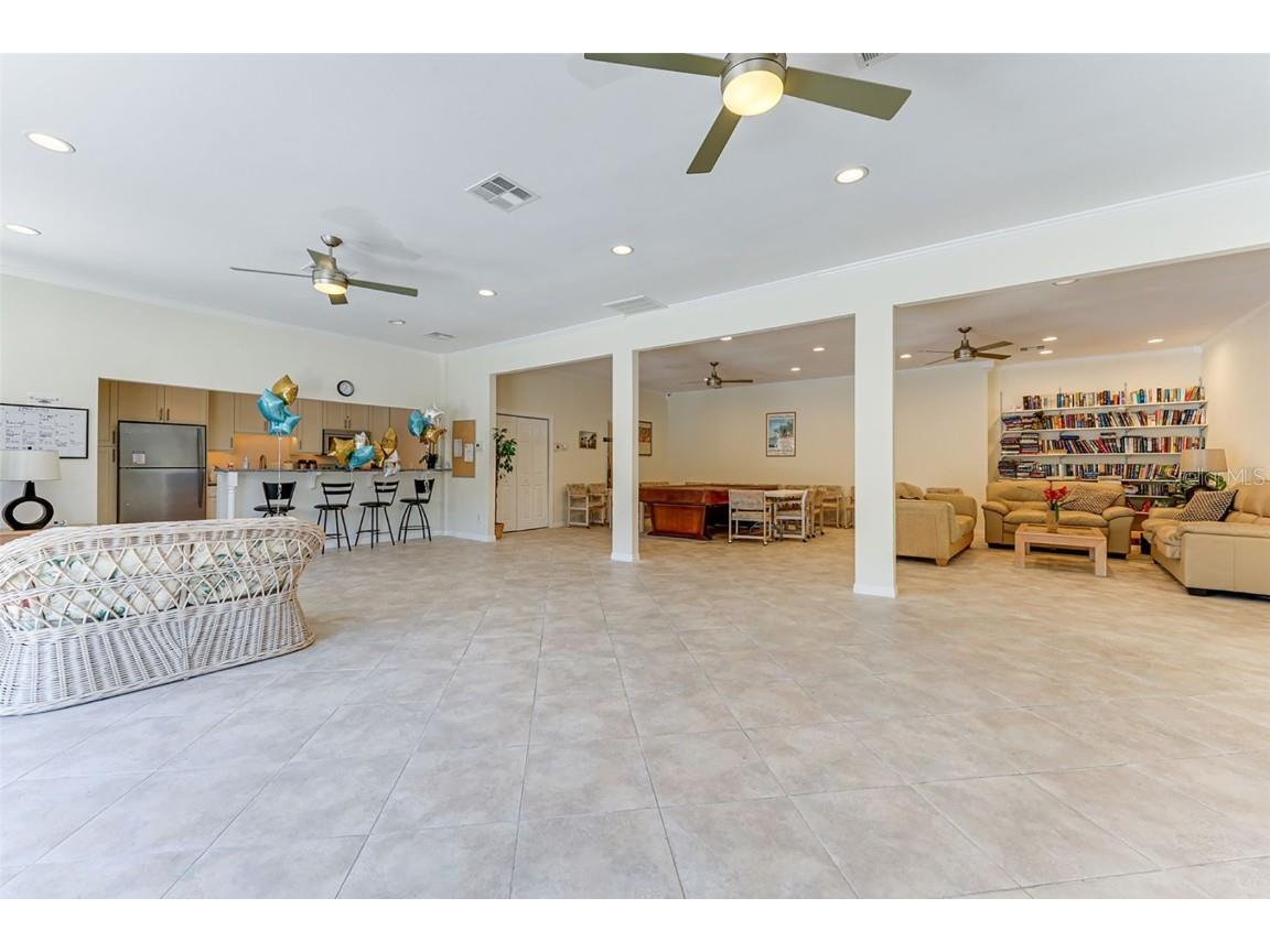 576 Sutton Place Longboat Key FL 34228 - INTER COASTAL WATERWAY A4675729 image40