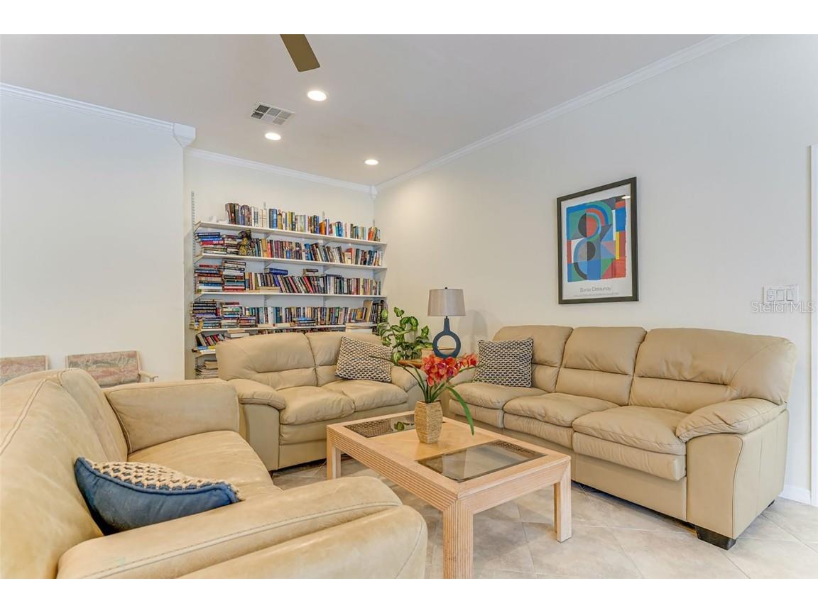 576 Sutton Place Longboat Key FL 34228 - INTER COASTAL WATERWAY A4675729 image41