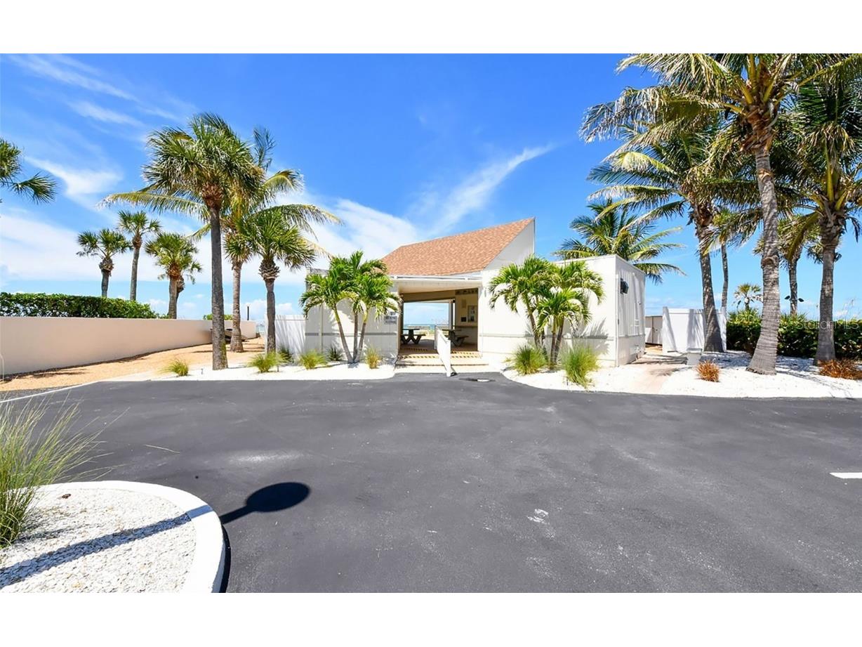 576 Sutton Place Longboat Key FL 34228 - INTER COASTAL WATERWAY A4675729 image50