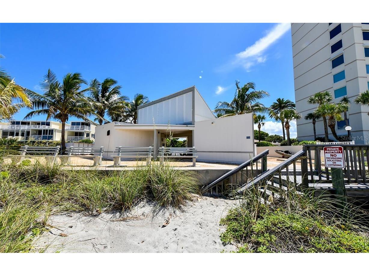 576 Sutton Place Longboat Key FL 34228 - INTER COASTAL WATERWAY A4675729 image61