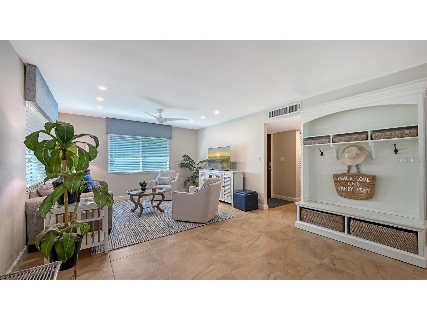 576 Sutton Place Longboat Key FL 34228 - INTER COASTAL WATERWAY A4675729 image7