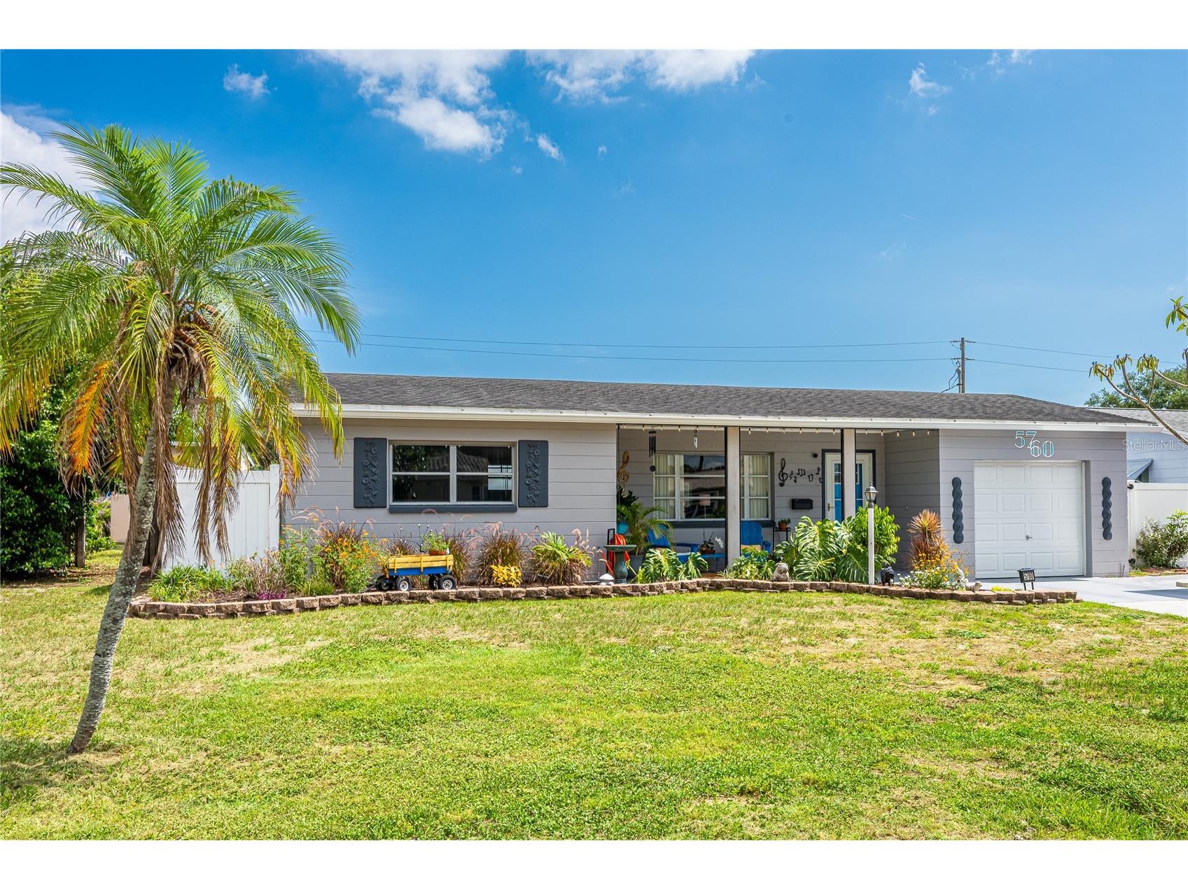 5760 3rd Avenue N Saint Petersburg FL 33710 TB8518966 image1