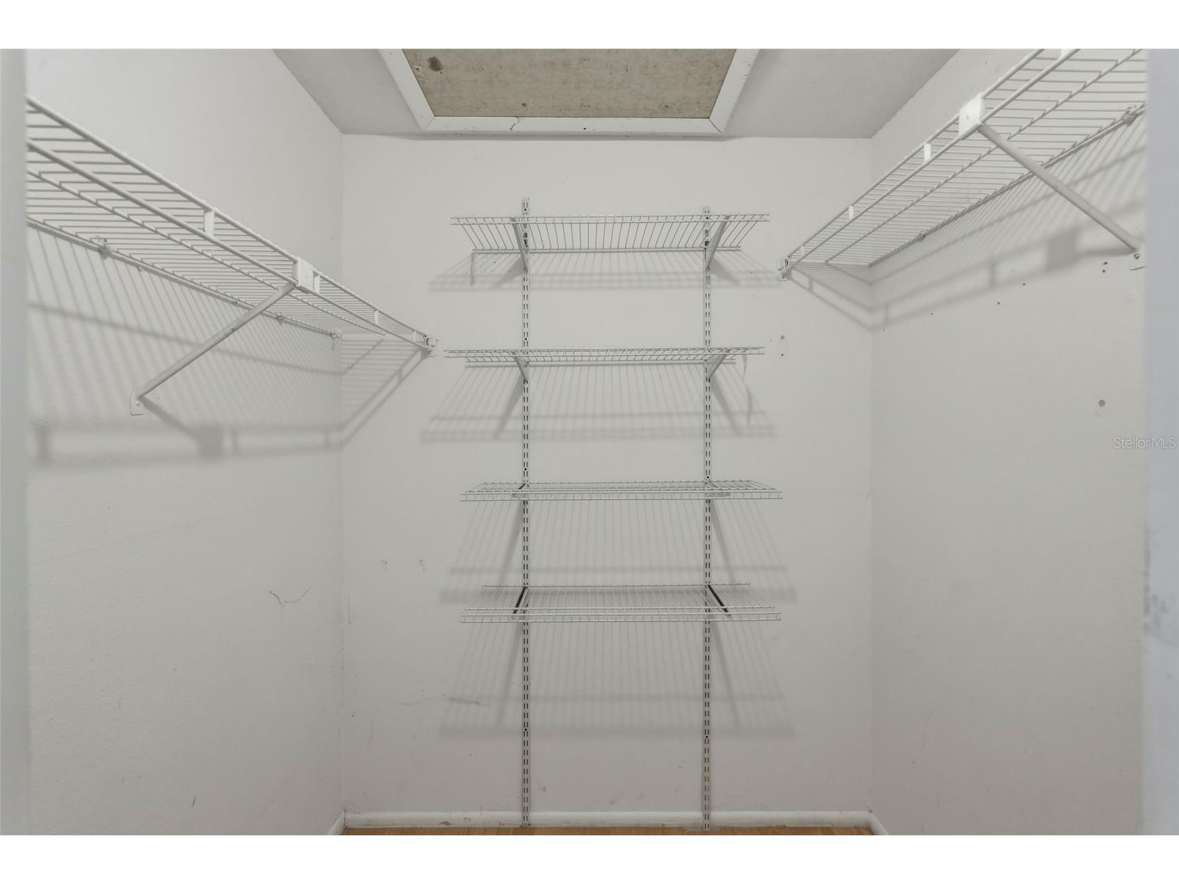 5760 71st Street N Saint Petersburg FL 33709 TB8478638 image14