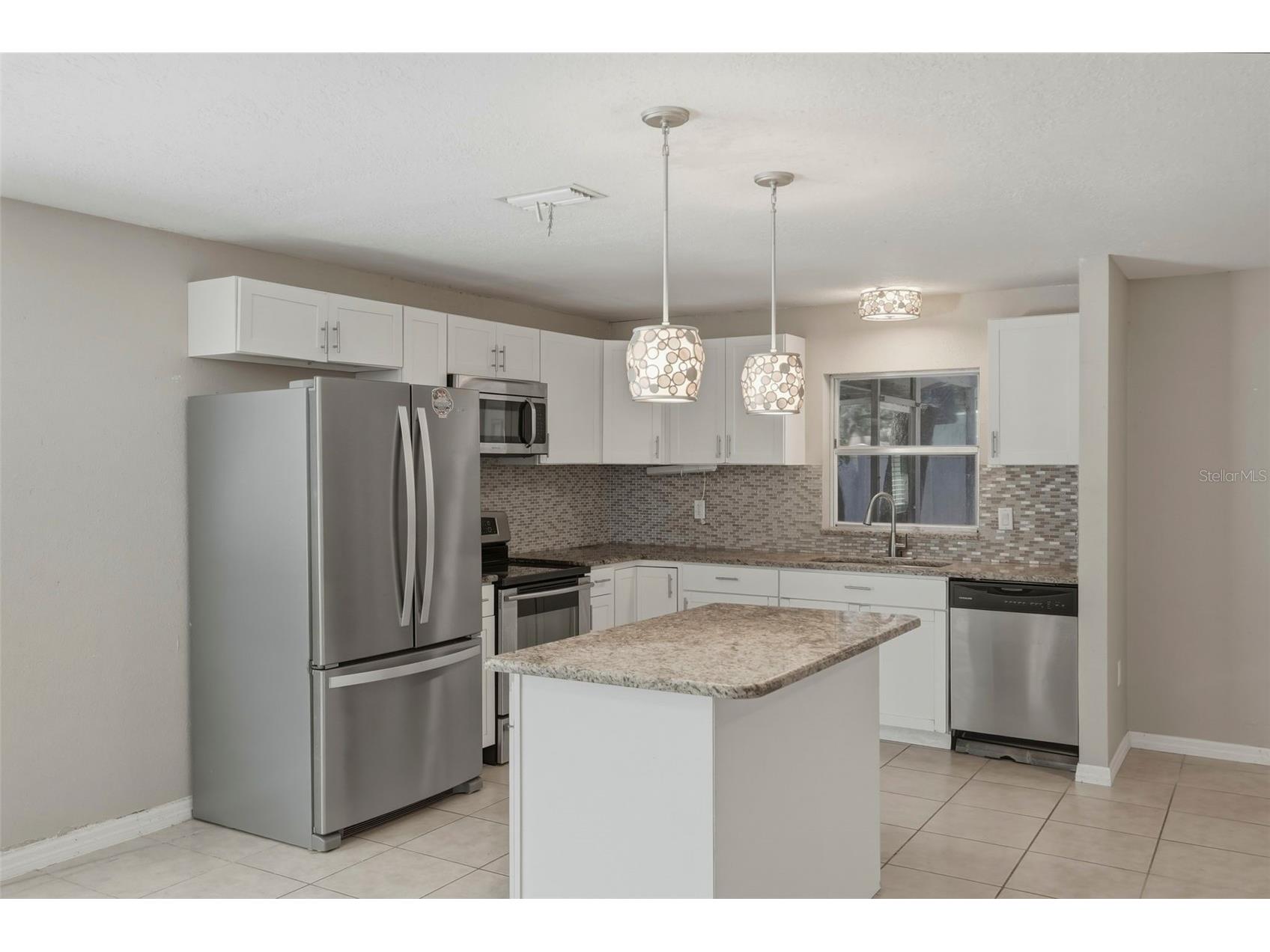 5760 71st Street N Saint Petersburg FL 33709 TB8478638 image5