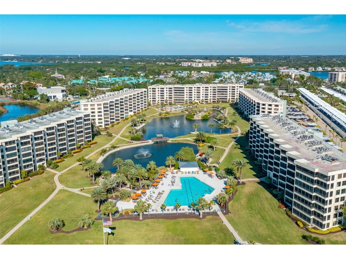 5760 Midnight Pass Road #409 Sarasota FL 34242 A4585581 image1