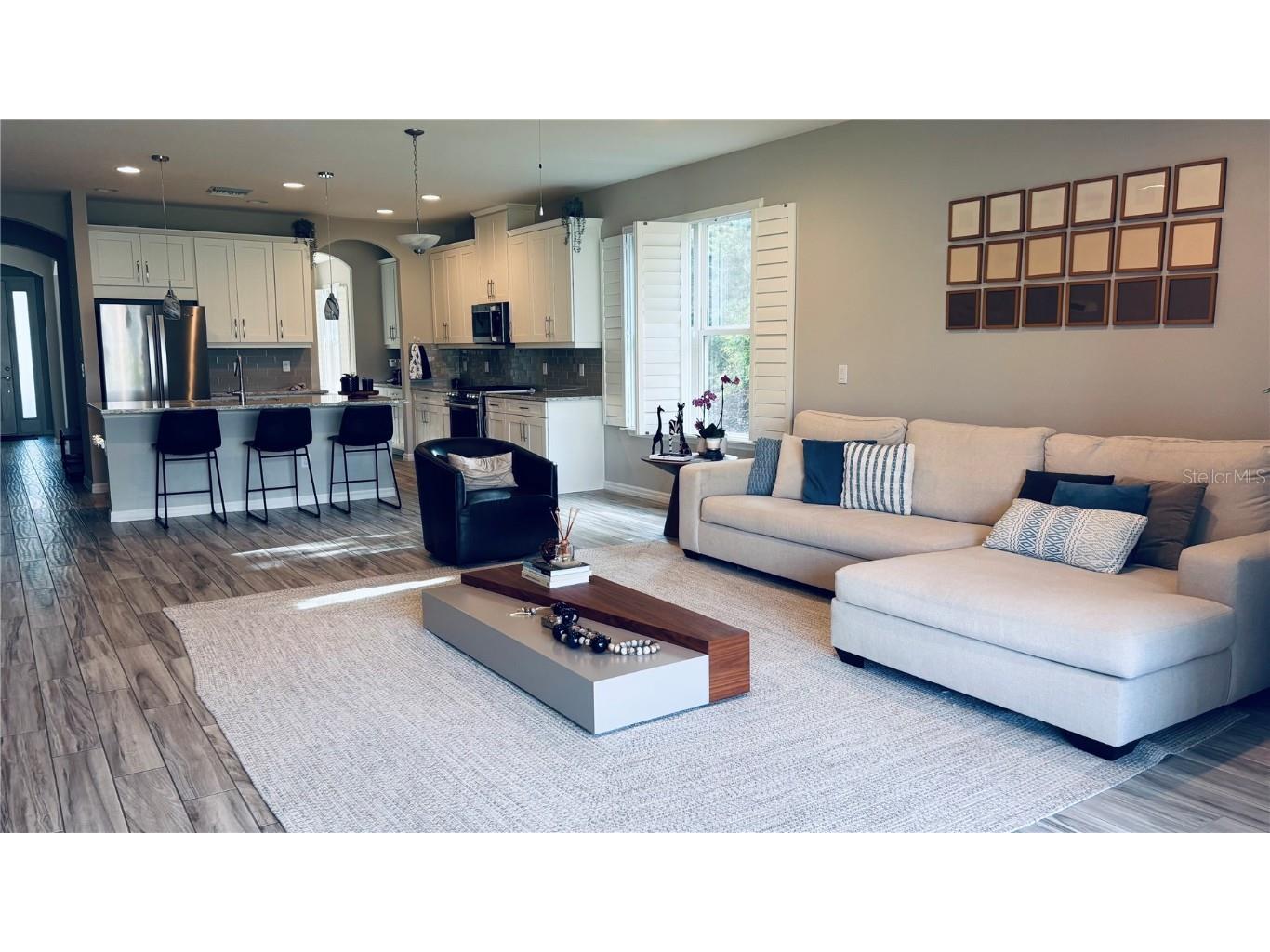 5761 Groundsel Circle Sarasota FL 34238 A4661565 image2