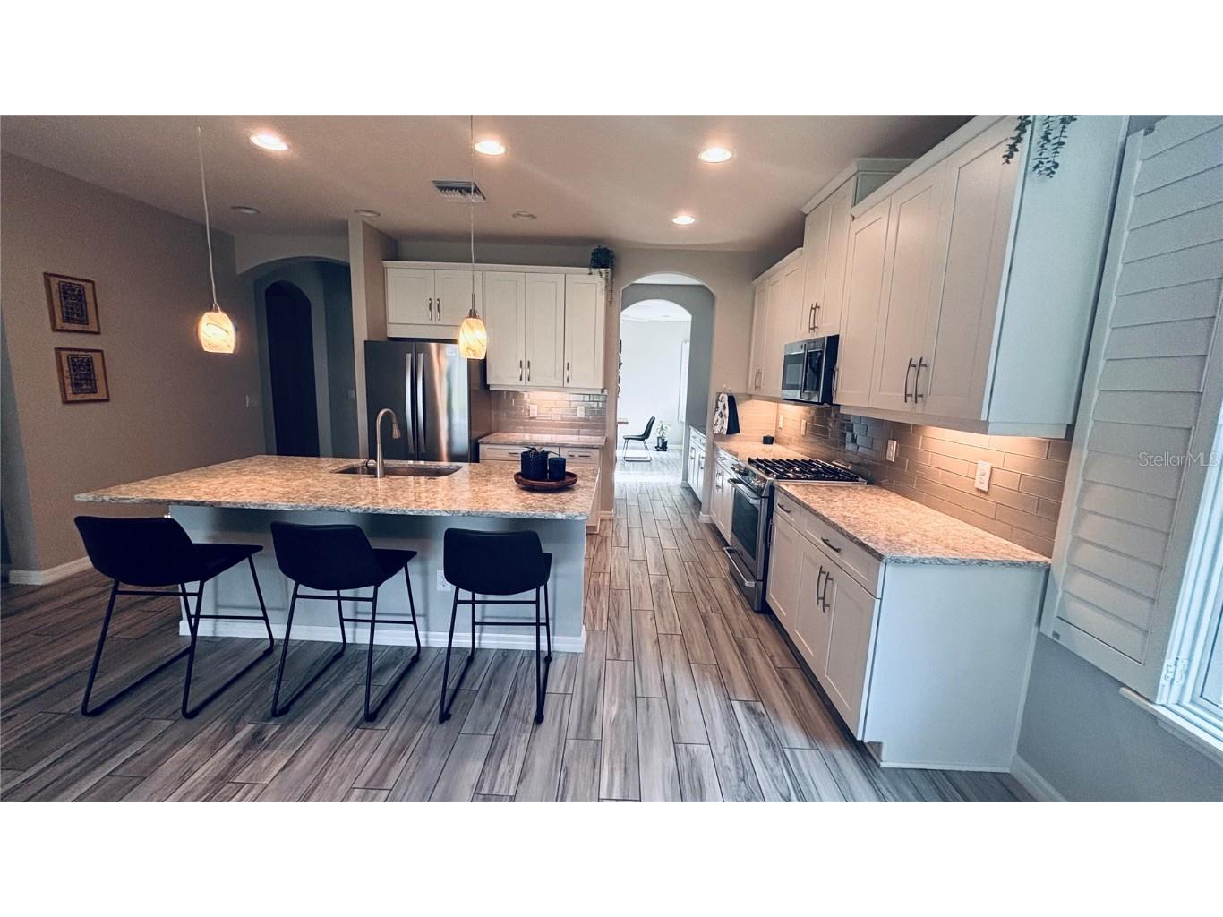 5761 Groundsel Circle Sarasota FL 34238 A4661565 image6