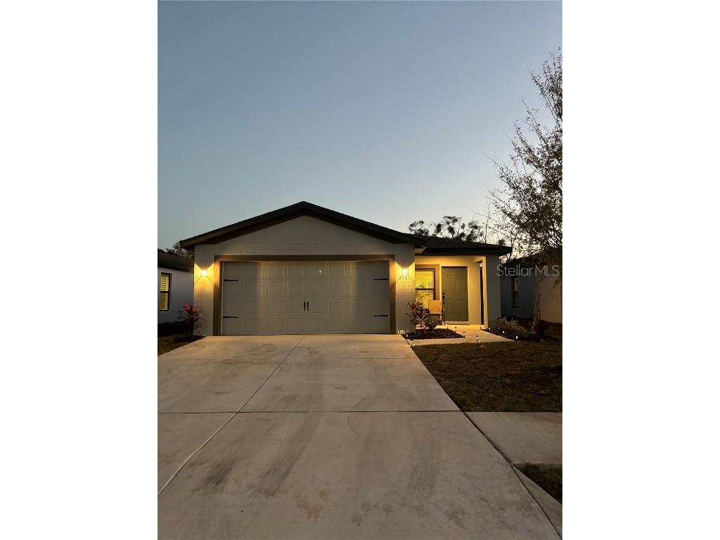 5761 Helmsman Court Tampa FL 33619 TB8453507 image1