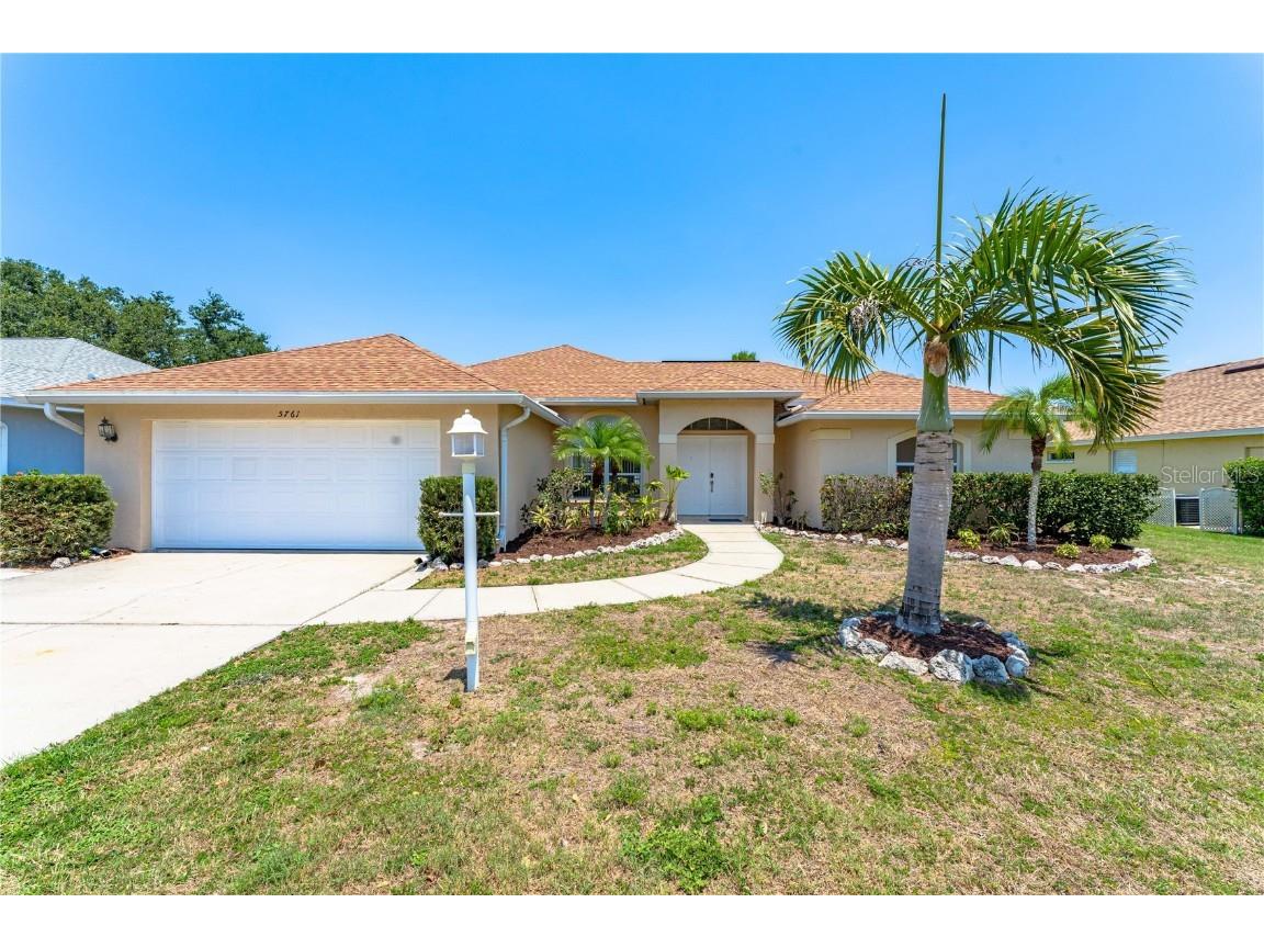 5761 Stone Pointe Drive Sarasota FL 34233 A4605197 image1