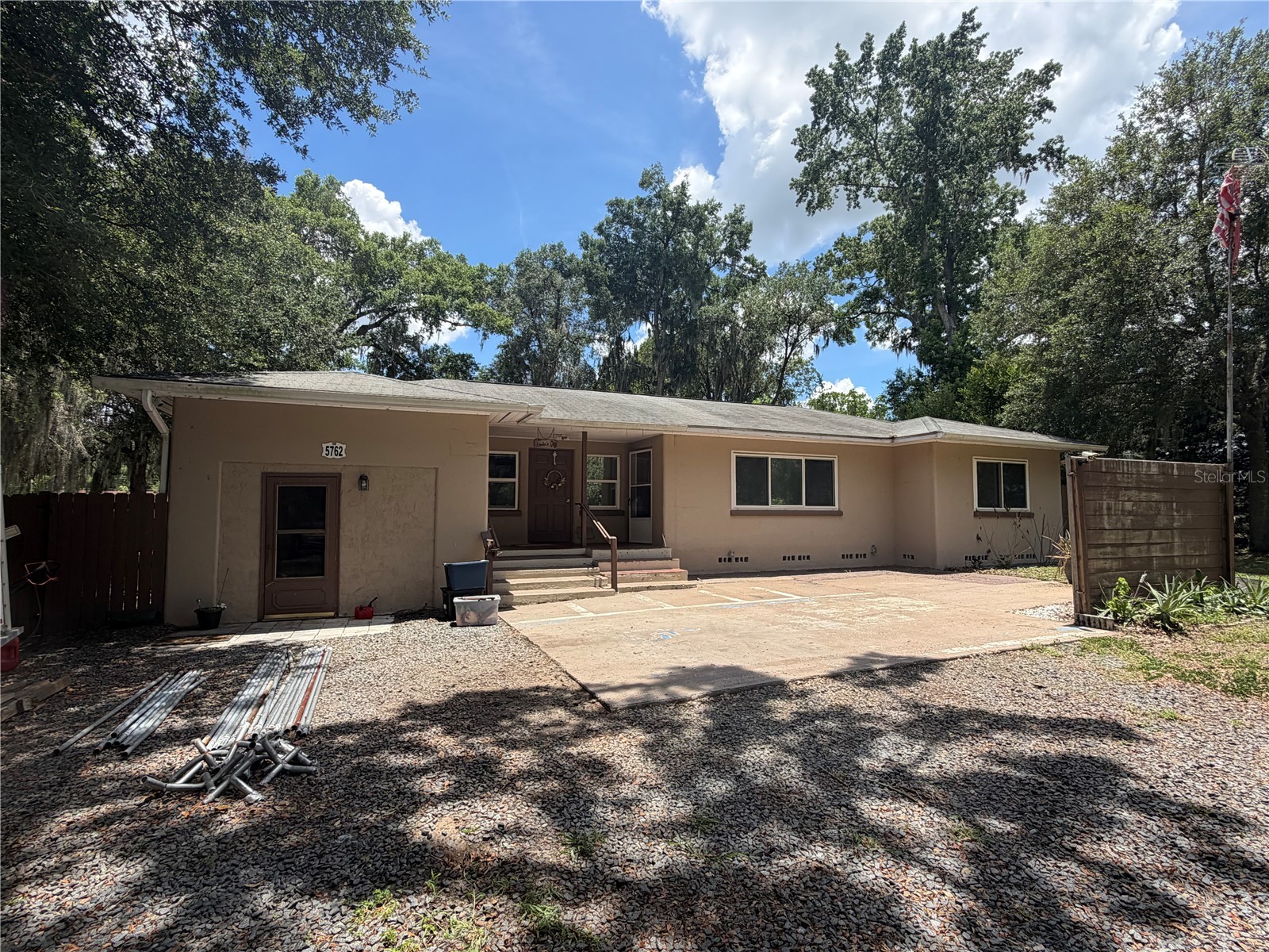 5762 S Agnew Road Belleview FL 34420 G5114068 image1