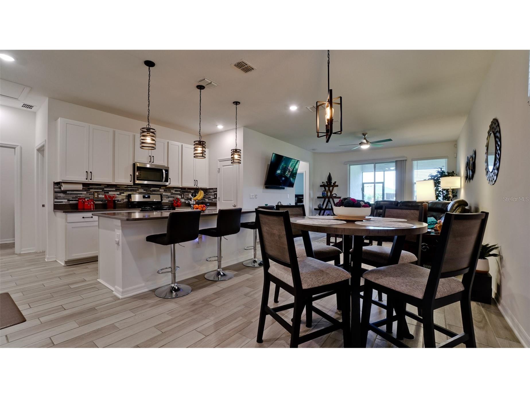 5764 Bungalow Grove Court Palmetto FL 34221 A4692923 image3