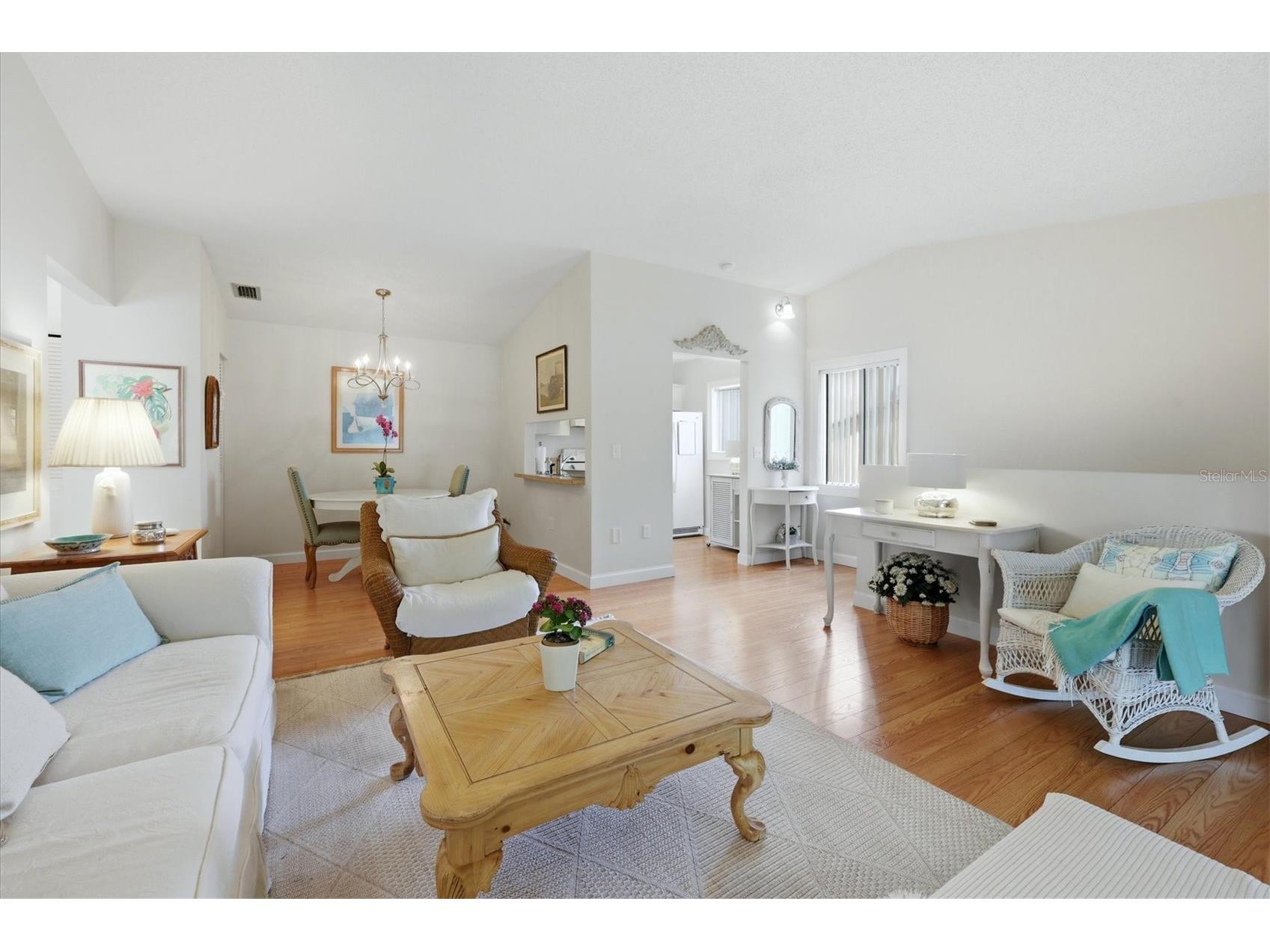 5765 Gardens Drive Sarasota FL 34243 A4688880 image10