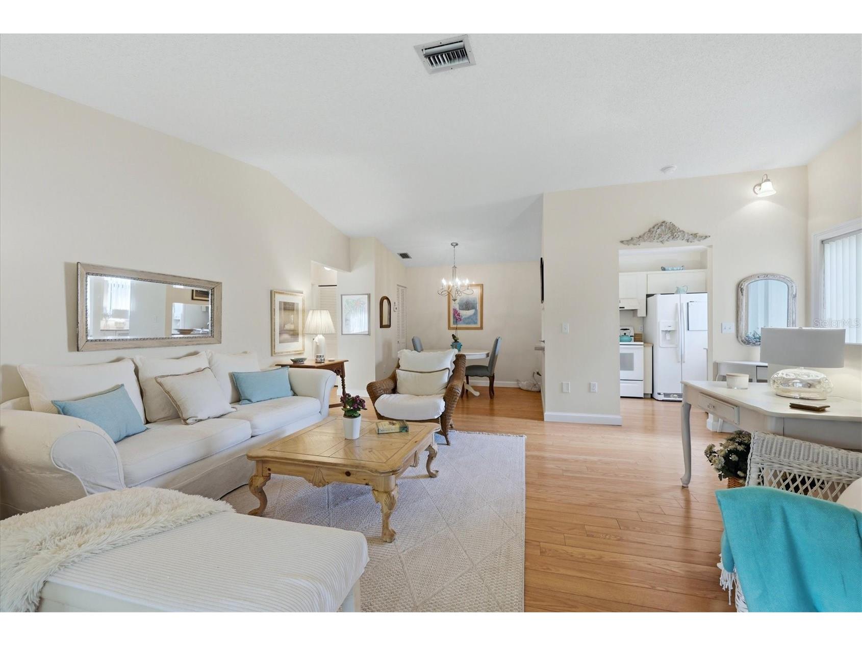 5765 Gardens Drive Sarasota FL 34243 A4688880 image12