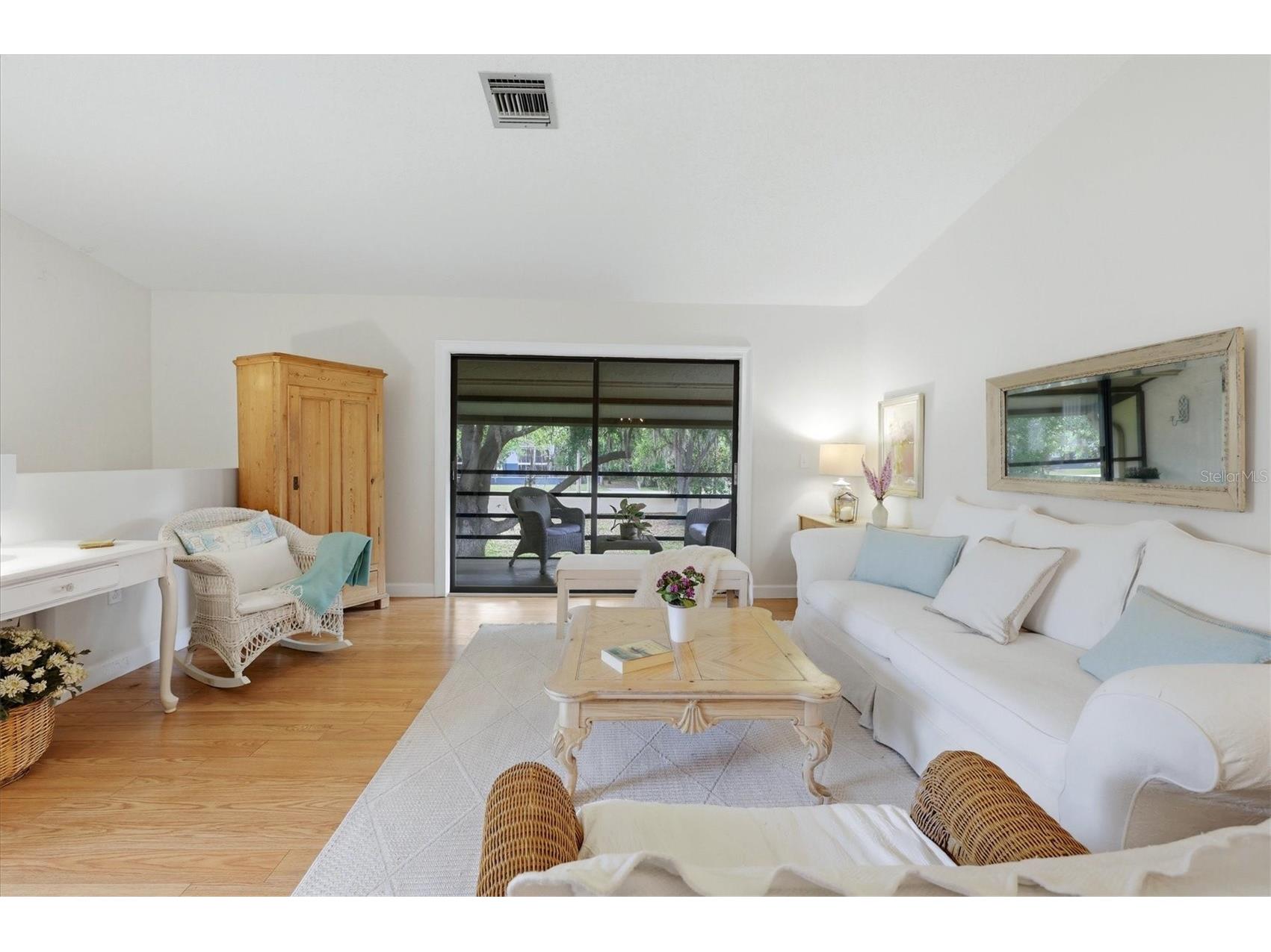 5765 Gardens Drive Sarasota FL 34243 A4688880 image13