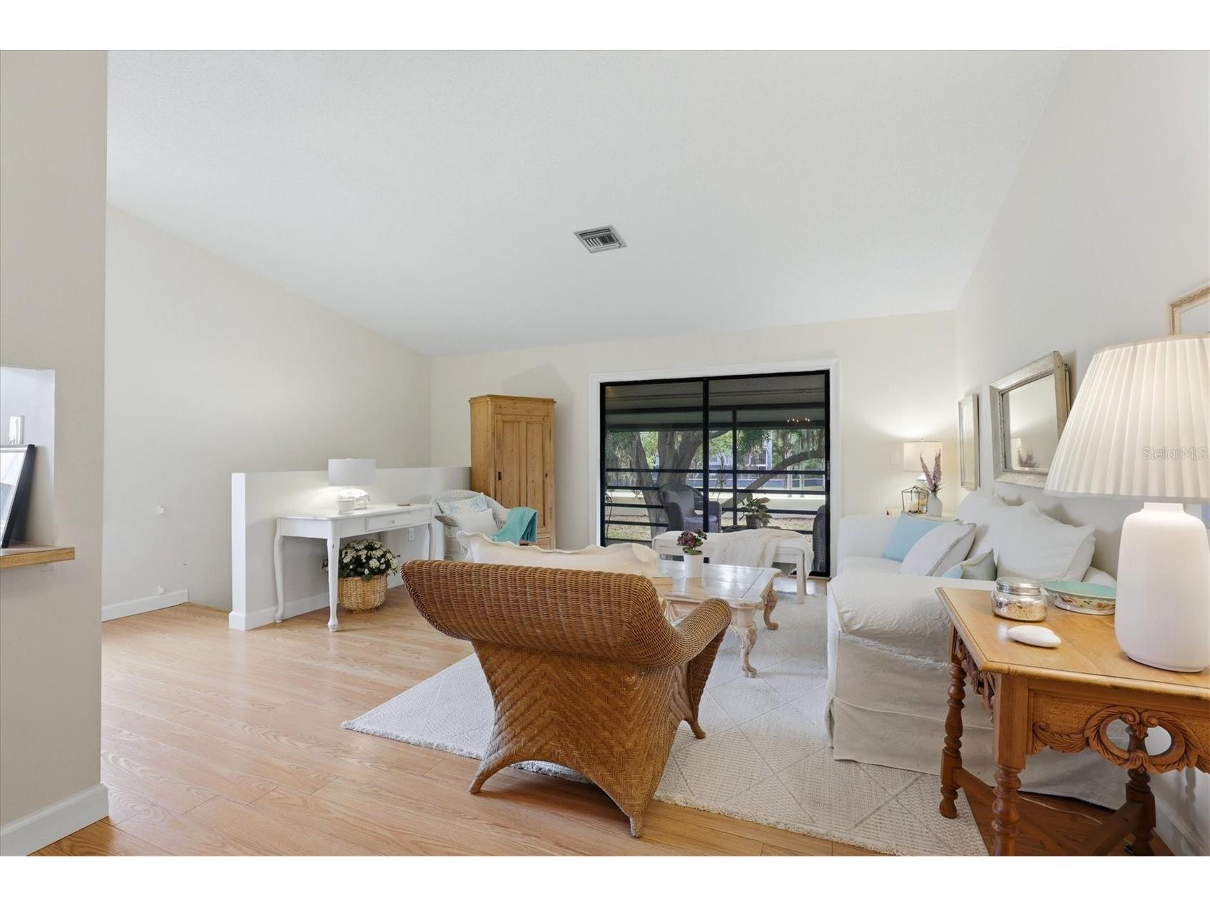 5765 Gardens Drive Sarasota FL 34243 A4688880 image14