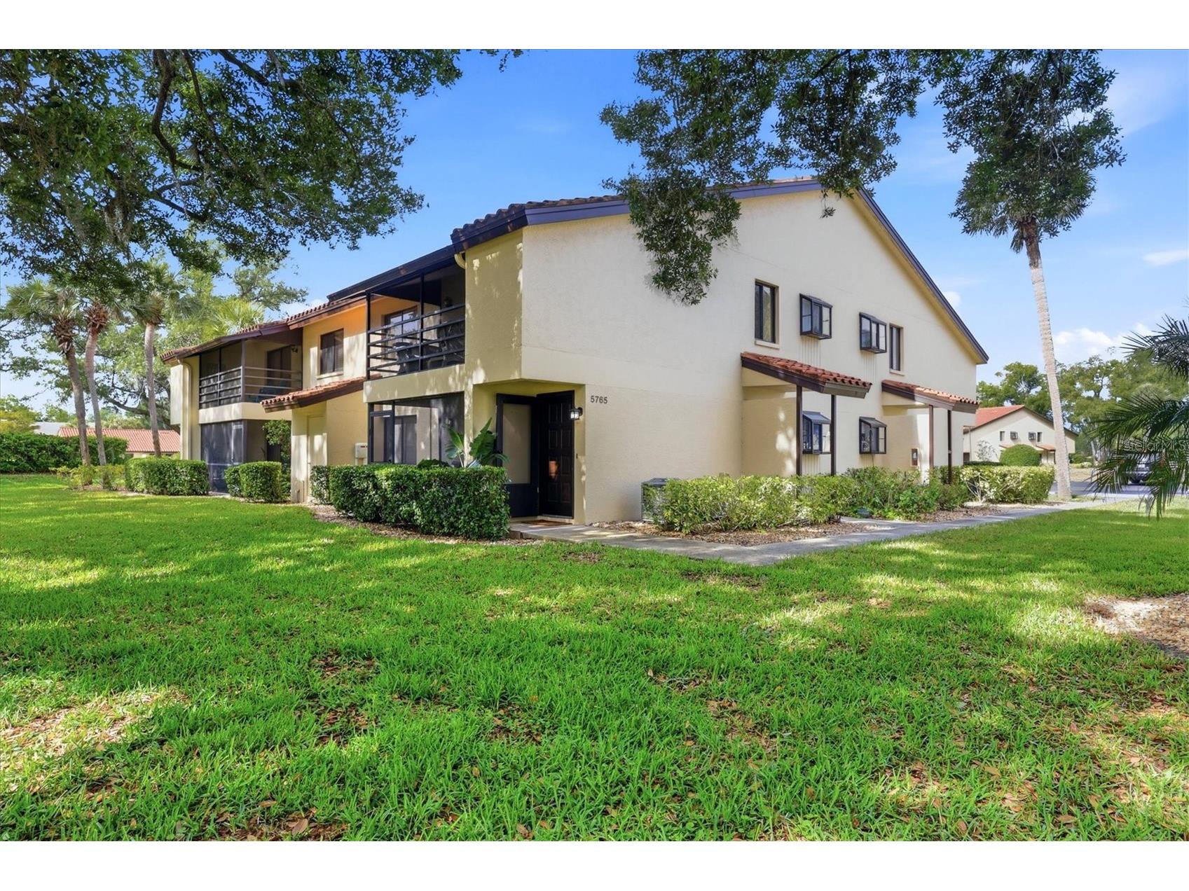 5765 Gardens Drive Sarasota FL 34243 A4688880 image3