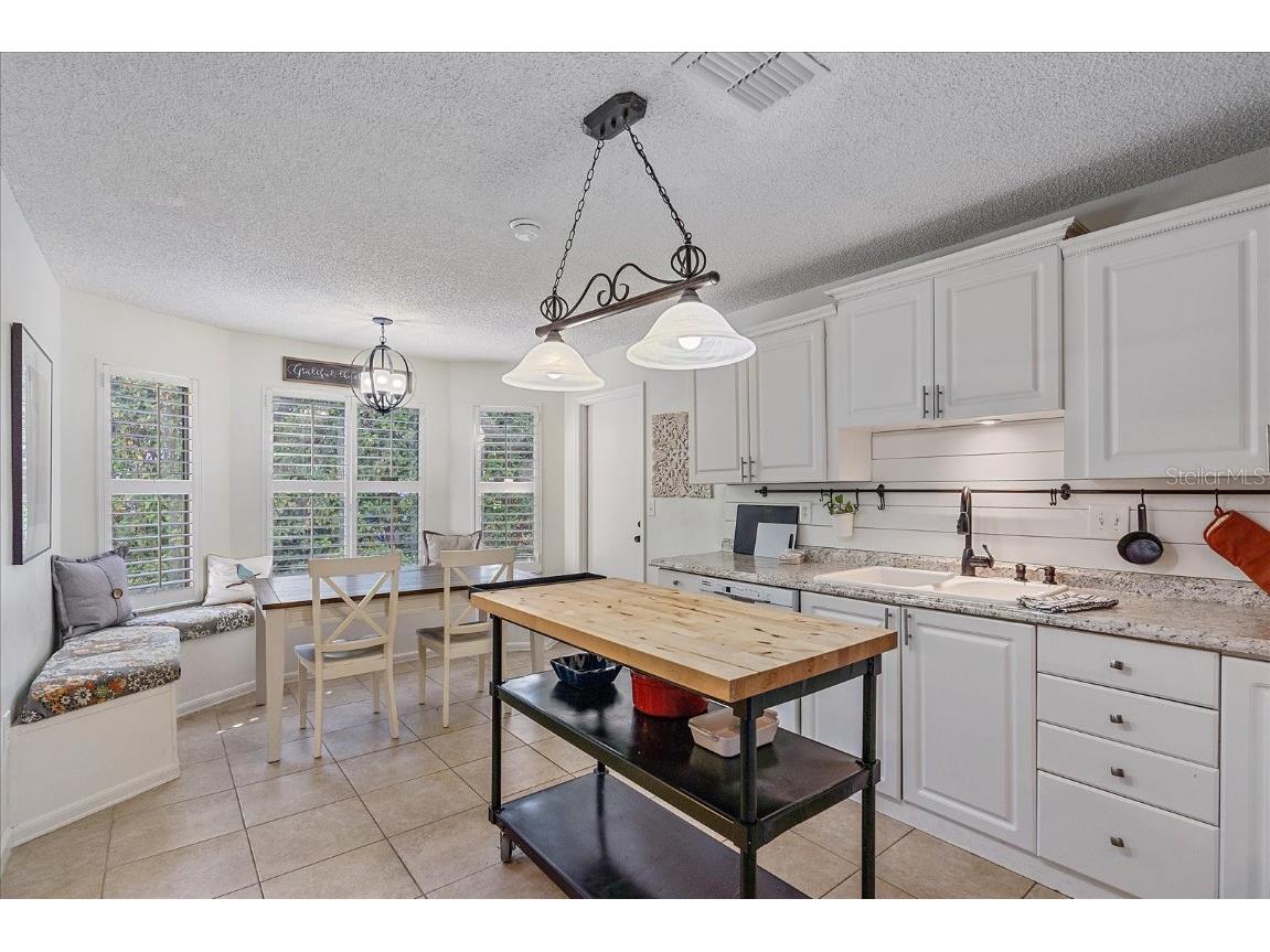 5766 Forester Pine Court Sarasota FL 34243 A4673994 image7