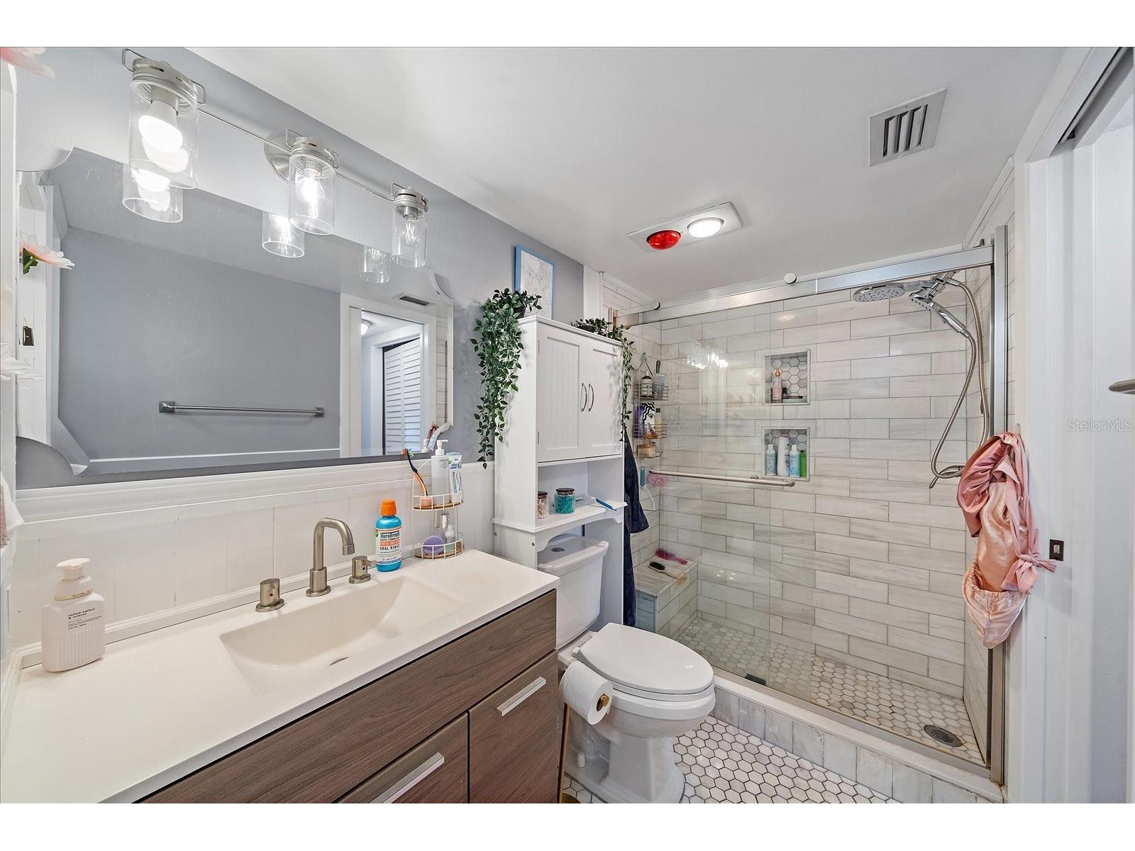 5769 Gardens Drive #101 Sarasota FL 34243 TB8473883 image21