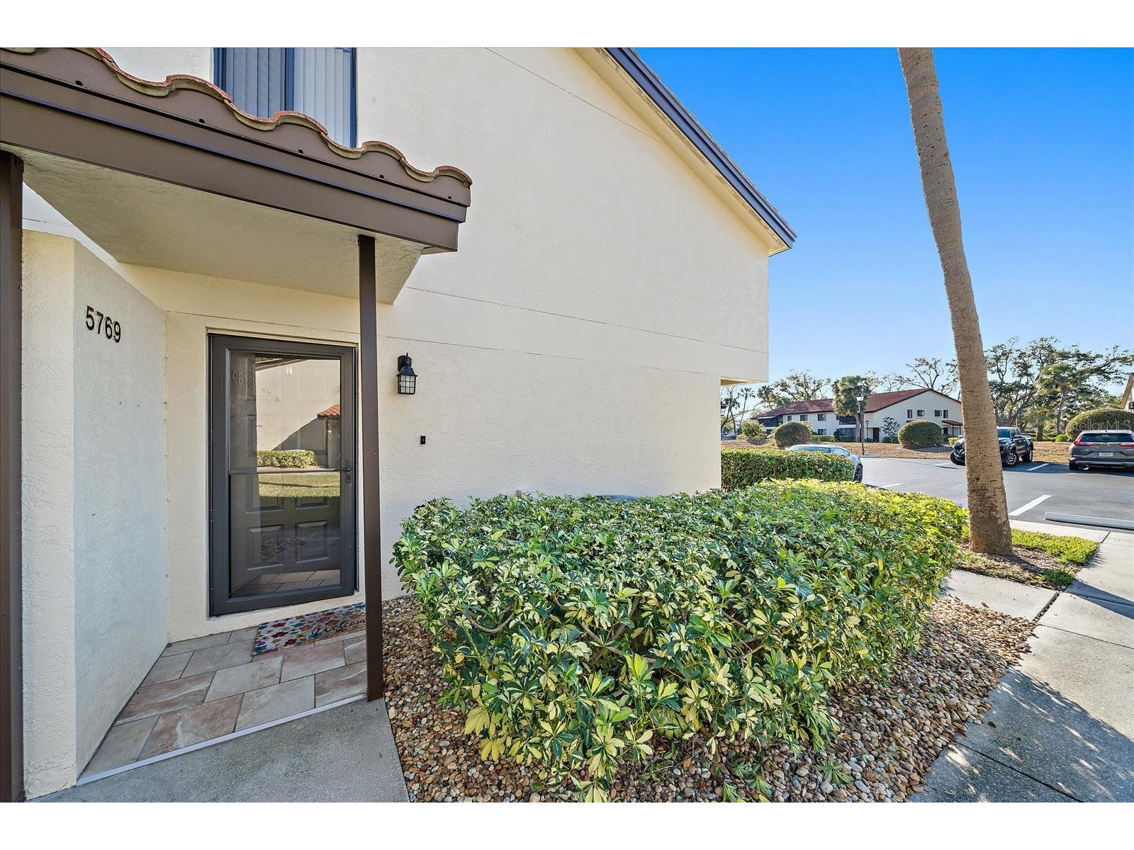 5769 Gardens Drive #101 Sarasota FL 34243 TB8473883 image3