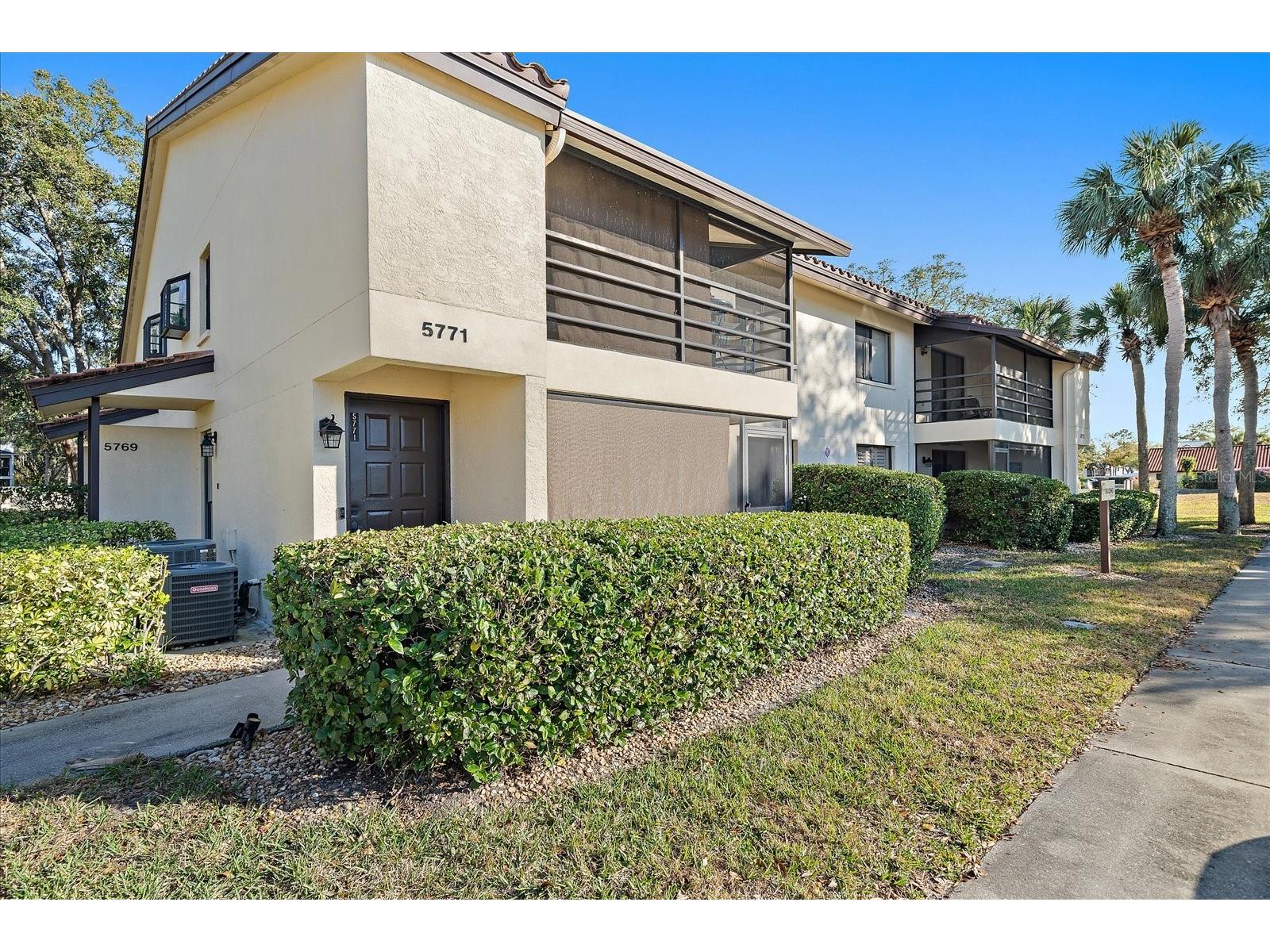 5769 Gardens Drive #101 Sarasota FL 34243 TB8473883 image4