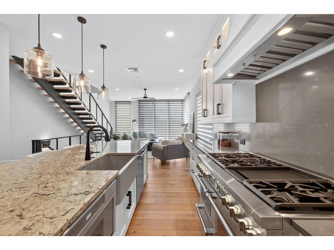 577 4th Avenue S Saint Petersburg FL 33701 TB8445635 image16