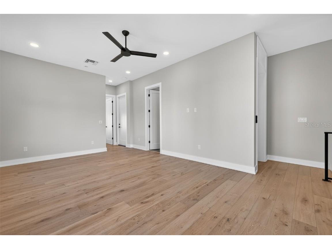 577 4th Avenue S Saint Petersburg FL 33701 TB8445635 image28