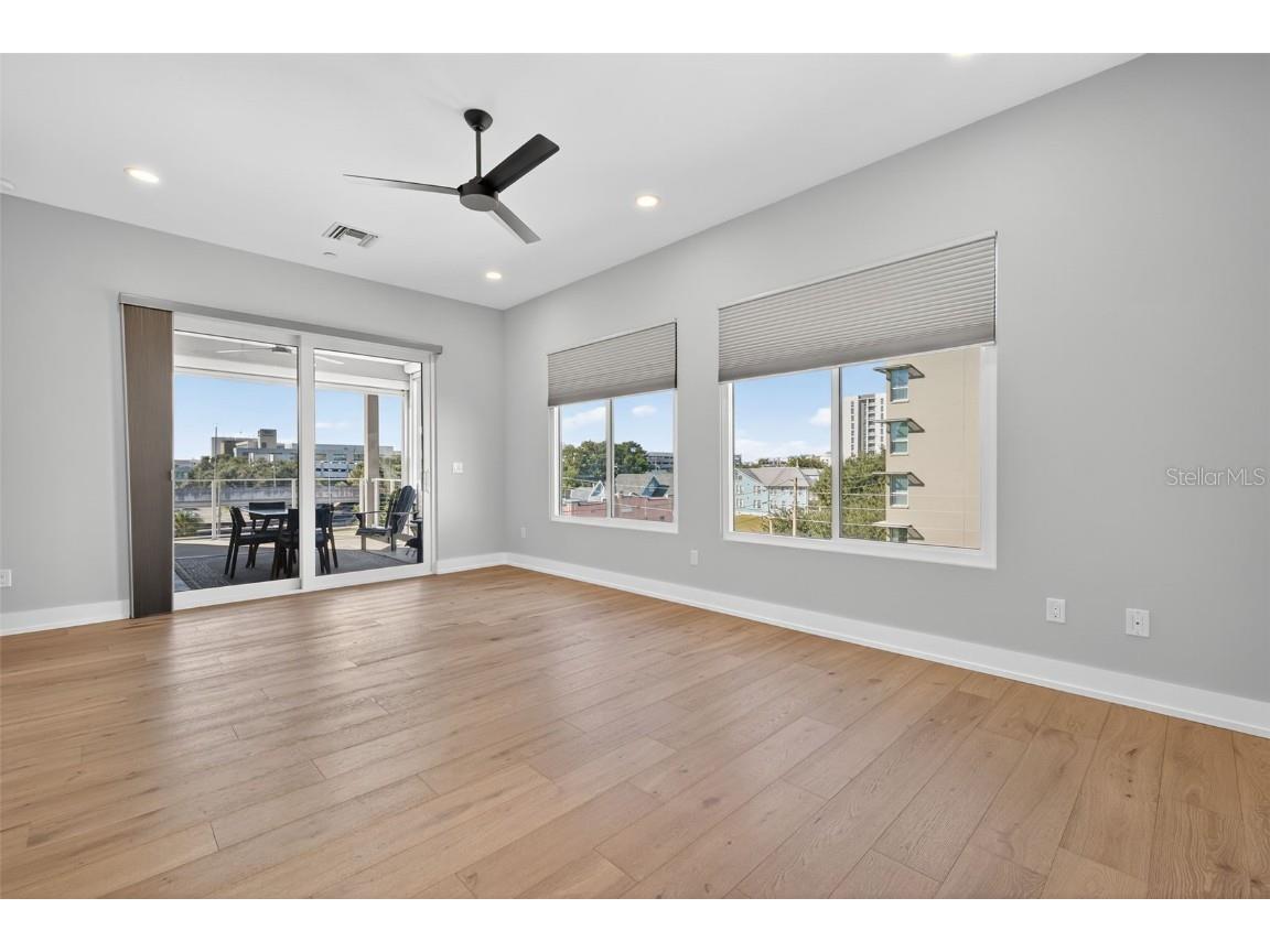 577 4th Avenue S Saint Petersburg FL 33701 TB8445635 image29