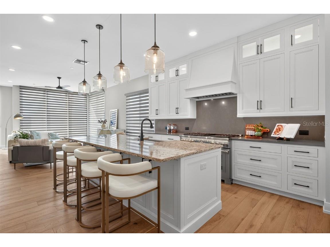 577 4th Avenue S Saint Petersburg FL 33701 TB8445635 image3