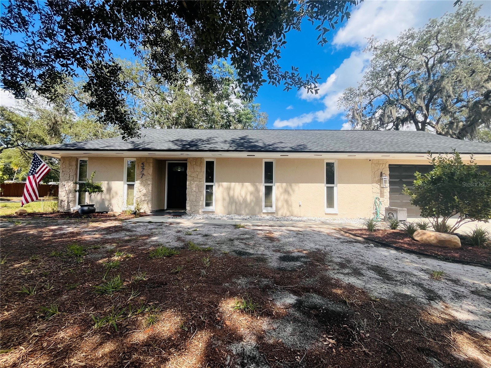 577 Walden Court Winter Springs FL 32708 V4949540 image1