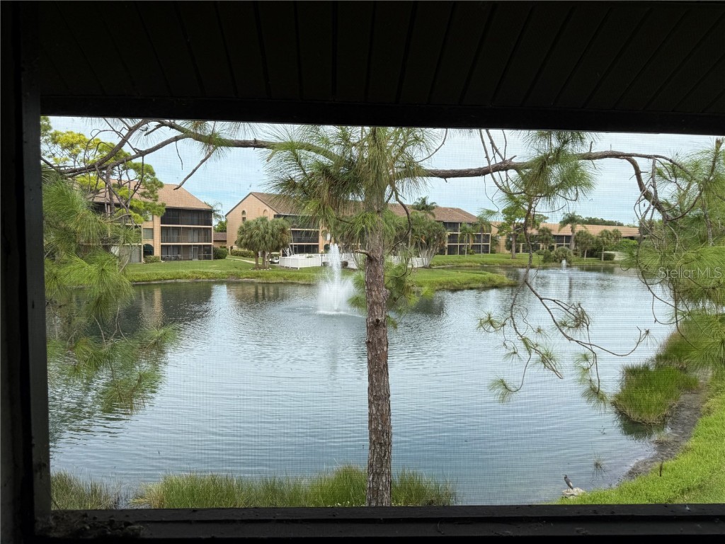 5770 Ashton Lake Drive #8 Sarasota FL 34231 - ASHTON LAKES A4666423 image1