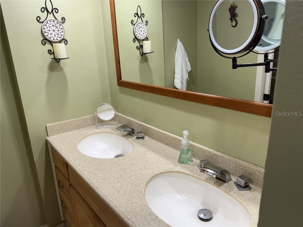 5770 Ashton Lake Drive #8 Sarasota FL 34231 - ASHTON LAKES A4666423 image27