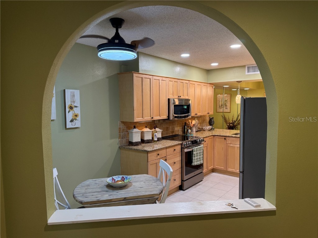 5770 Ashton Lake Drive #8 Sarasota FL 34231 - ASHTON LAKES A4666423 image7