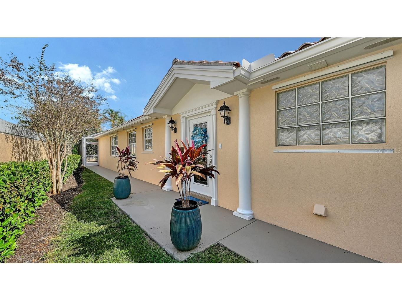 5770 Ivrea Drive Sarasota FL 34238 A4671491 image1