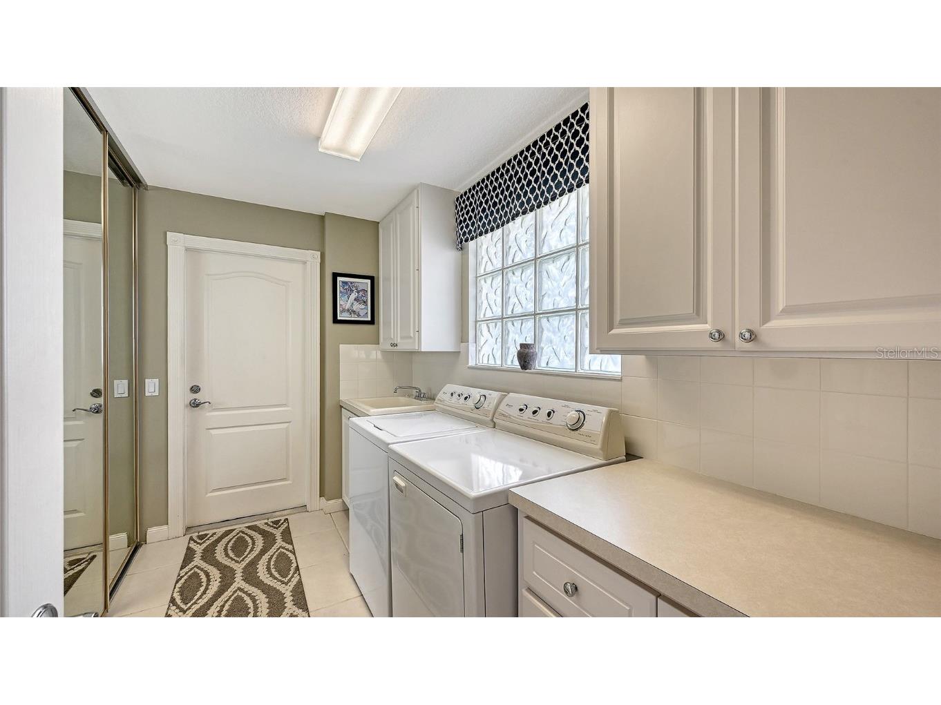 5770 Ivrea Drive Sarasota FL 34238 A4671491 image32