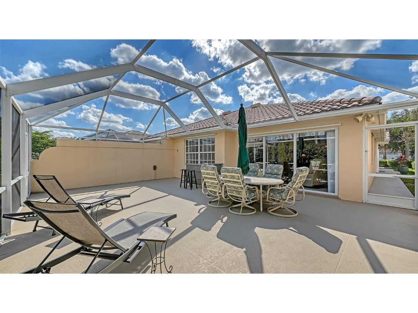5770 Ivrea Drive Sarasota FL 34238 A4671491 image37