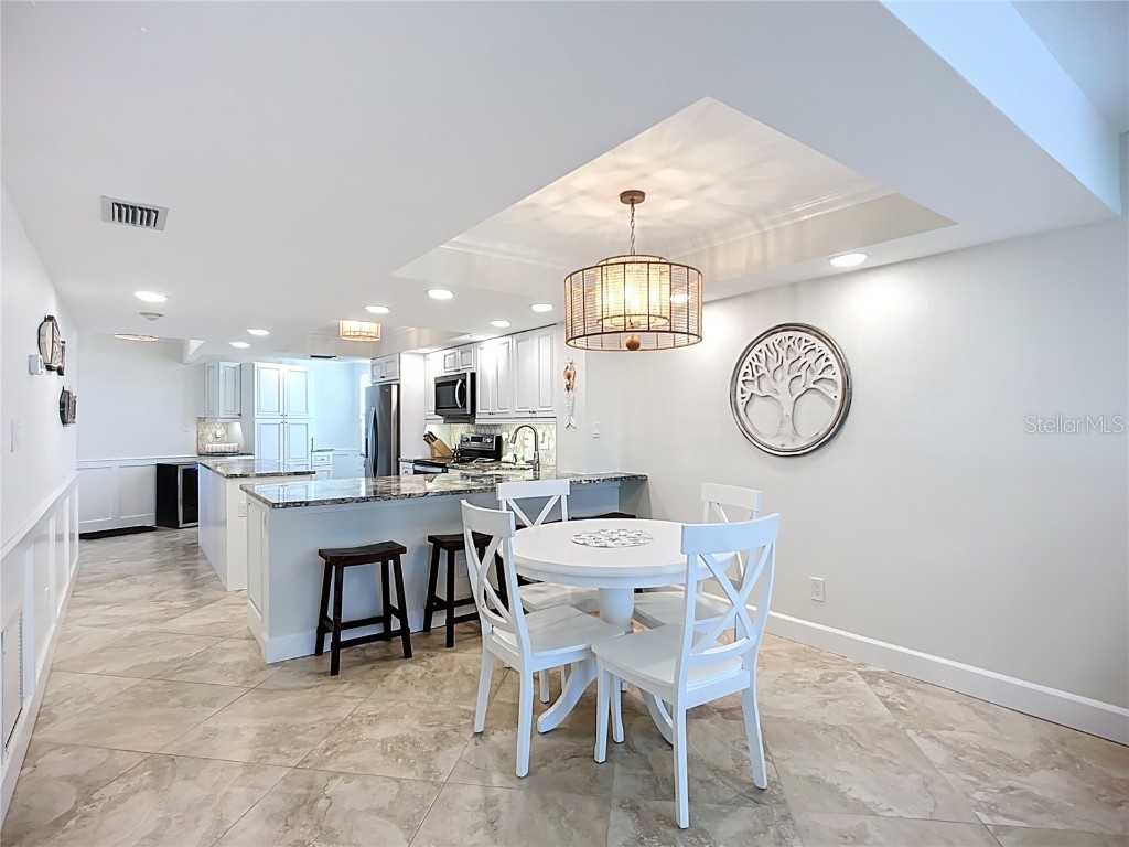 5770 Midnight Pass Road #301 Sarasota FL 34242 A4663854 image13