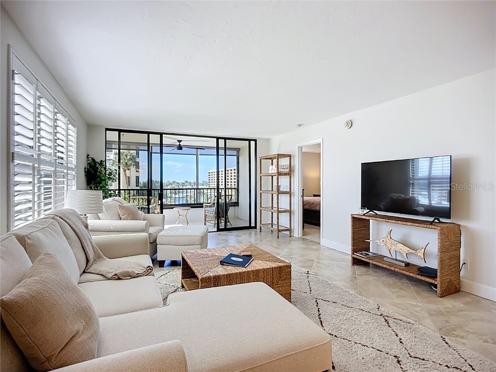 5770 Midnight Pass Road #301 Sarasota FL 34242 A4663854 image14