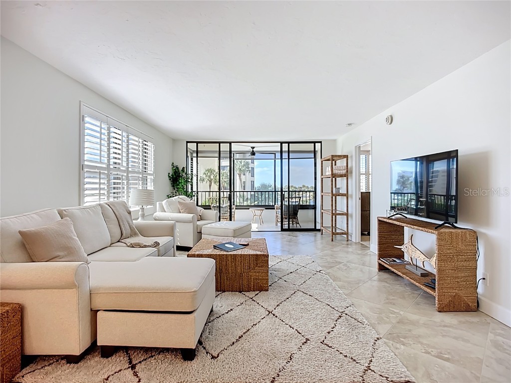 5770 Midnight Pass Road #301 Sarasota FL 34242 A4663854 image15