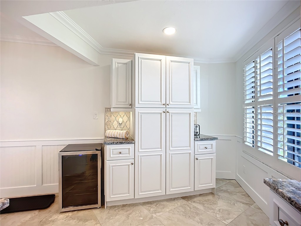 5770 Midnight Pass Road #301 Sarasota FL 34242 A4663854 image5