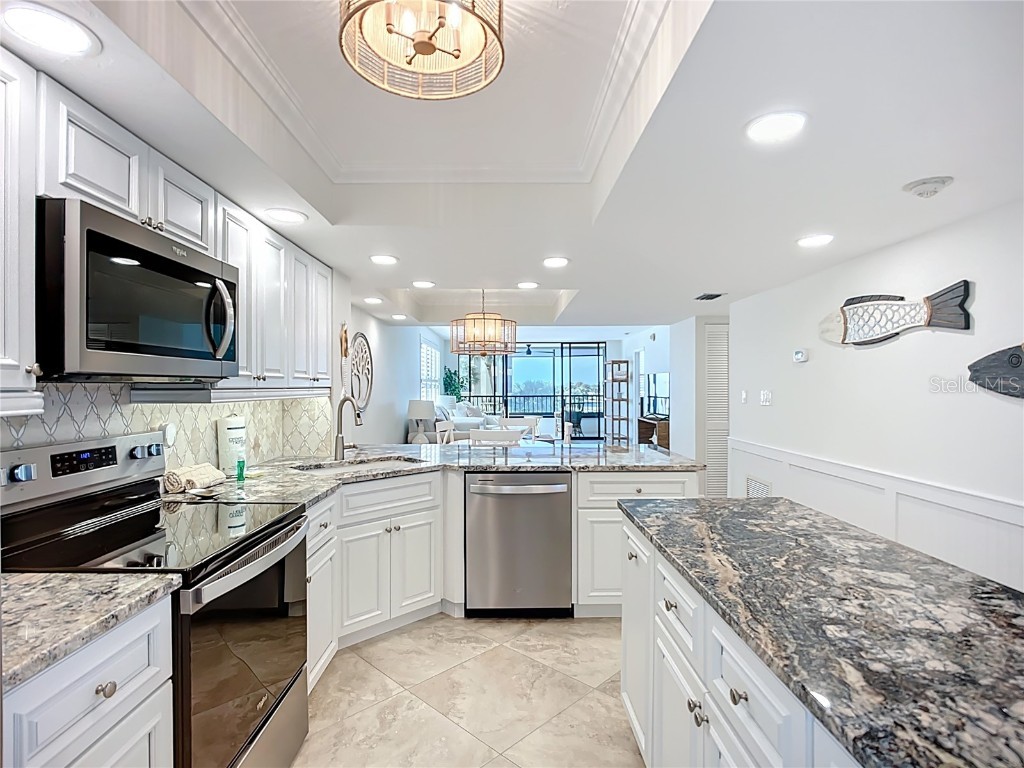 5770 Midnight Pass Road #301 Sarasota FL 34242 A4663854 image7