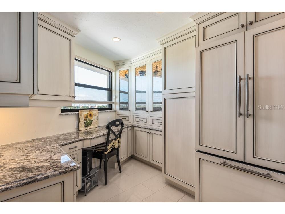 5770 Midnight Pass Road #605 Sarasota FL 34242 A4486589 image3